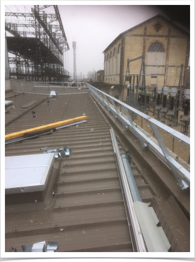 Garde-corps pour bâtiment industriel